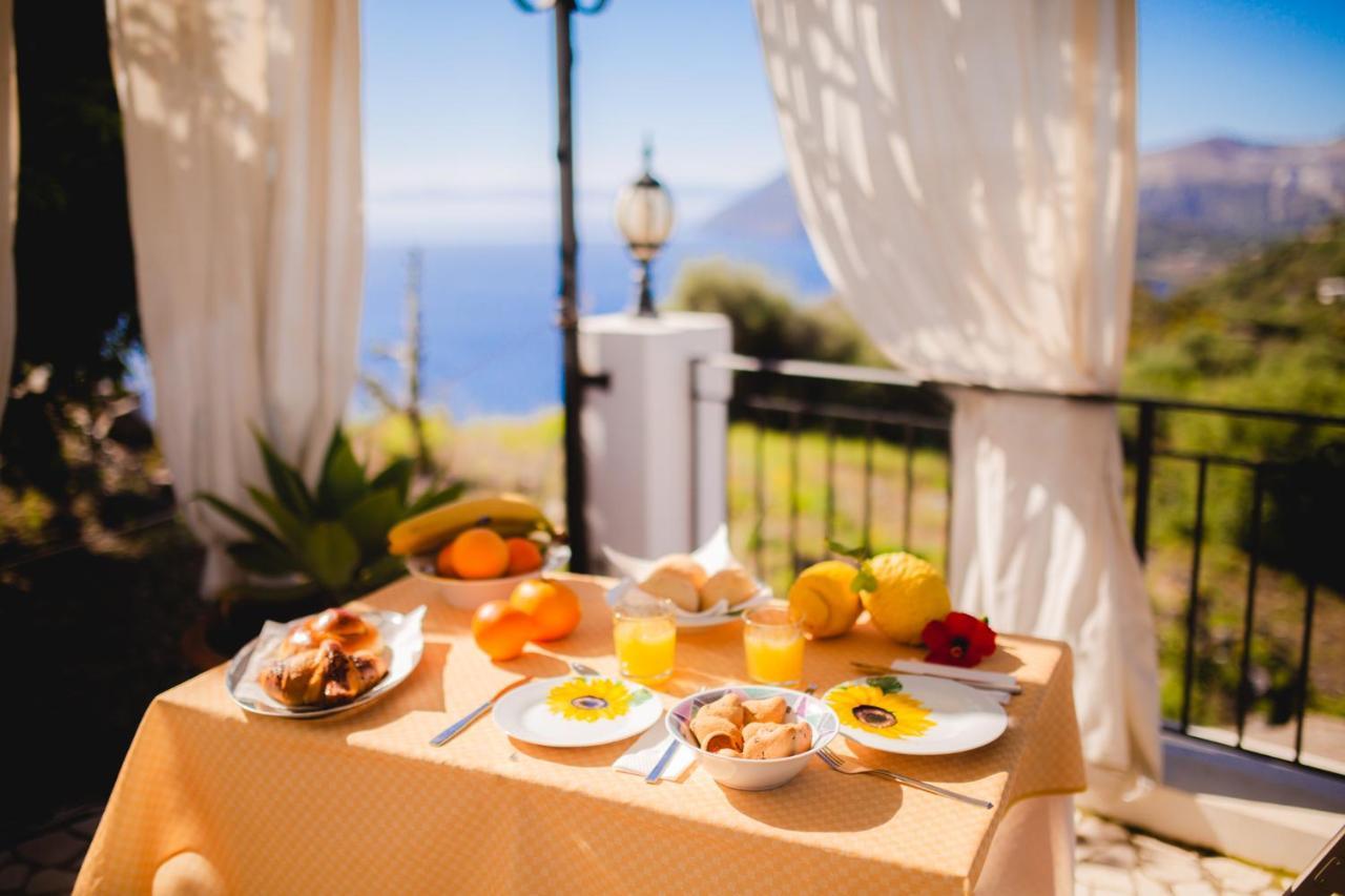 B&B Villa Maristella Lipari  Luaran gambar